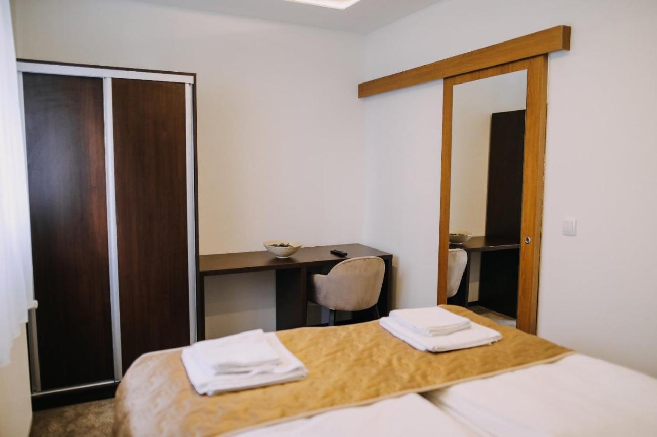 Prima Lux Apartments&Studio Ni Extérieur photo